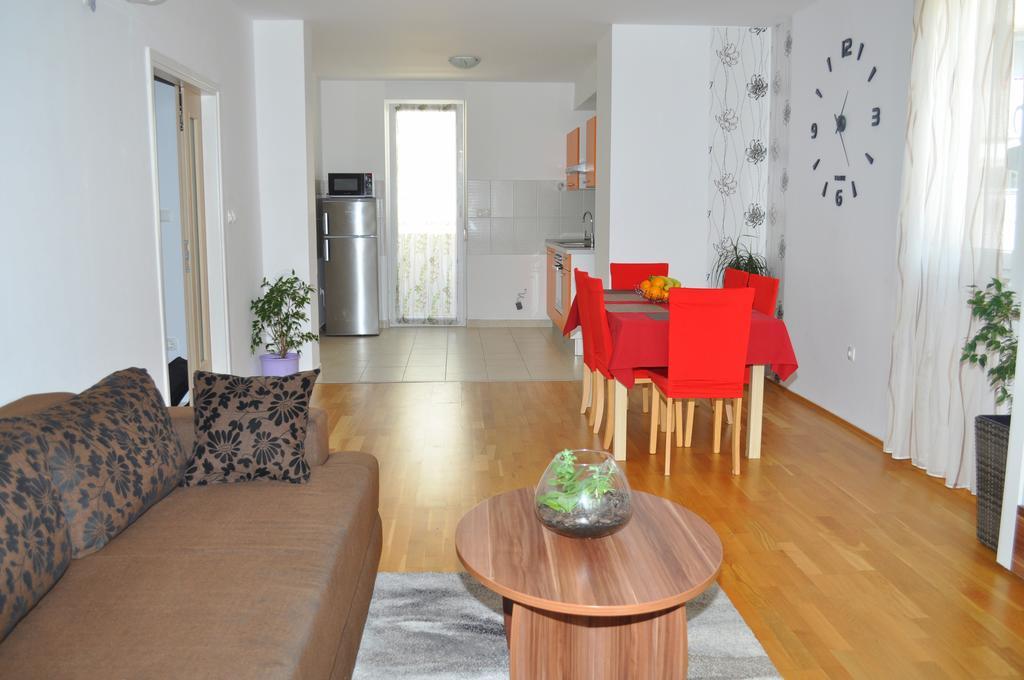Apartment Kristijan Makarska Exterior photo