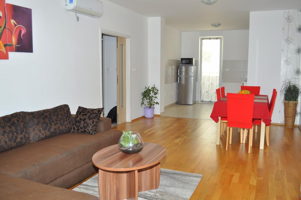 Apartment Kristijan Makarska Exterior photo