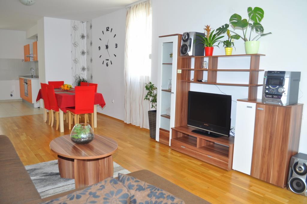 Apartment Kristijan Makarska Exterior photo